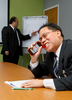 e8ba_gummy_iphone_case_meeting.jpg